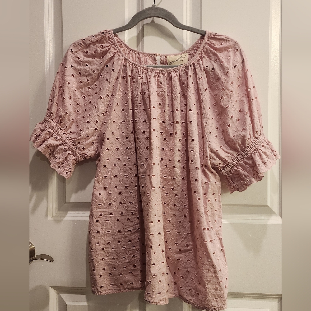 Universal Thread Blush Eyelet Top
